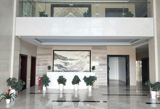 ���F����C